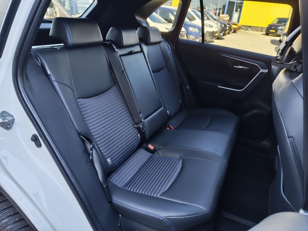 Toyota RAV4 2.5 Hybrid AWD Style Bi-Tone | Trekhaak Afn. | Stoel- Stuurverwa - Image 32