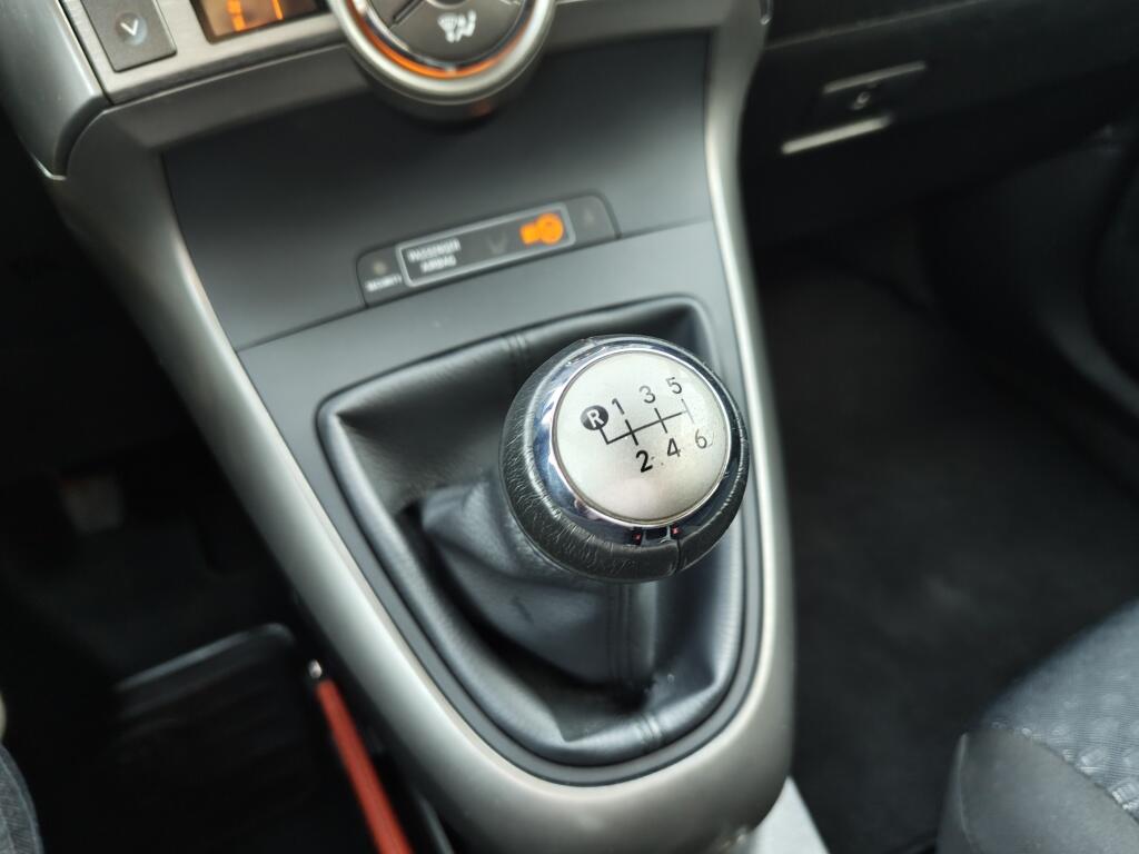 Toyota Verso 1.8 VVT-i Aspiration | Trekhaak | Cruise Control | Airco | El. R - Image 19