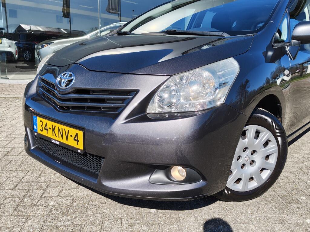 Toyota Verso 1.8 VVT-i Aspiration | Trekhaak | Cruise Control | Airco | El. R - Image 2