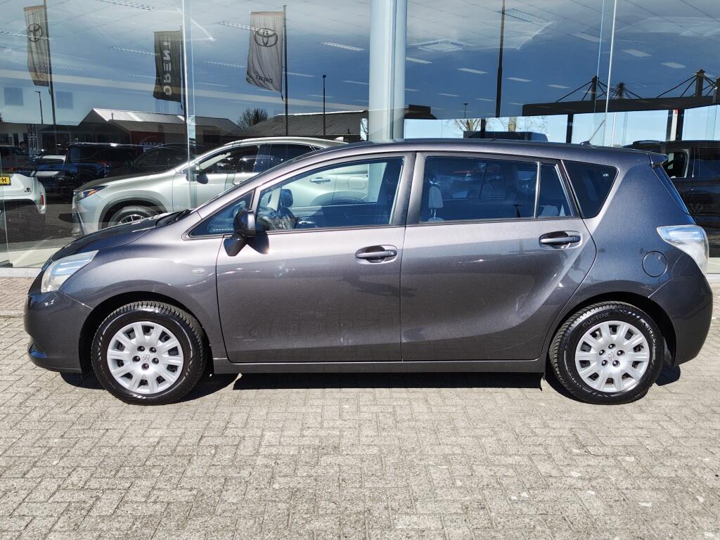 Toyota Verso 1.8 VVT-i Aspiration | Trekhaak | Cruise Control | Airco | El. R - Image 3