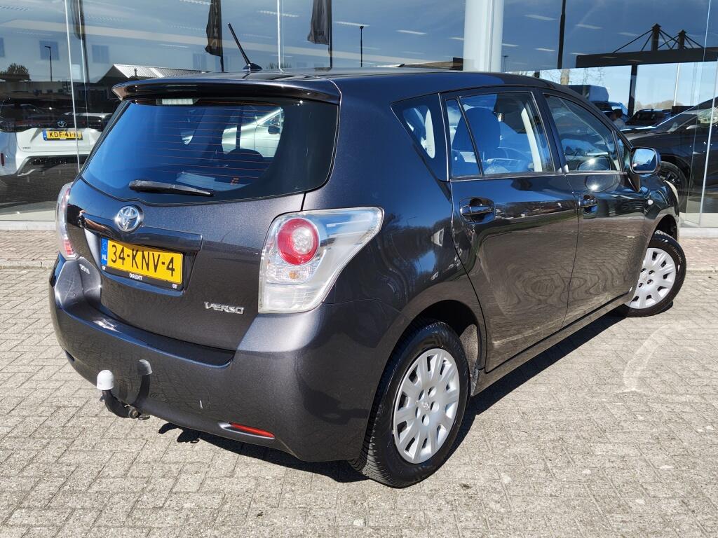 Toyota Verso 1.8 VVT-i Aspiration | Trekhaak | Cruise Control | Airco | El. R - Image 4