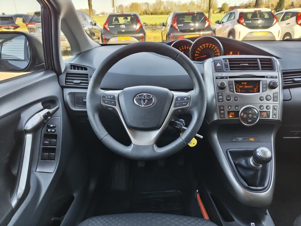 Toyota Verso 1.8 VVT-i Aspiration | Trekhaak | Cruise Control | Airco | El. R - Image 9