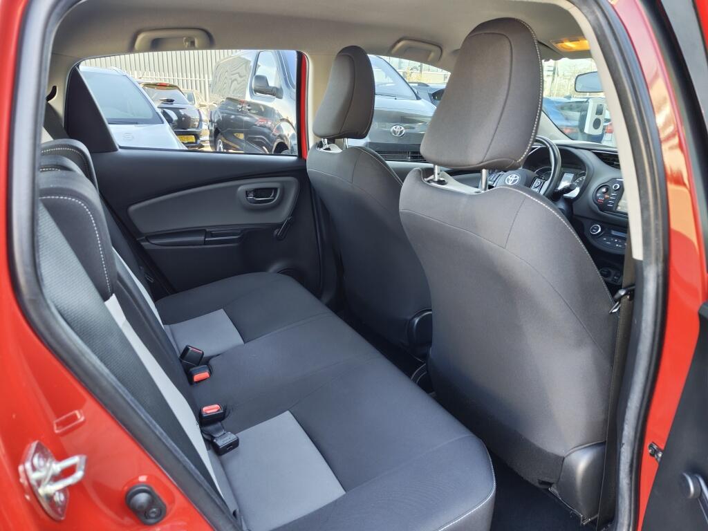 Toyota Yaris 1.5 Hybrid Active | Cruise Control | Achteruitrijcamera | El. Cl - Image 28