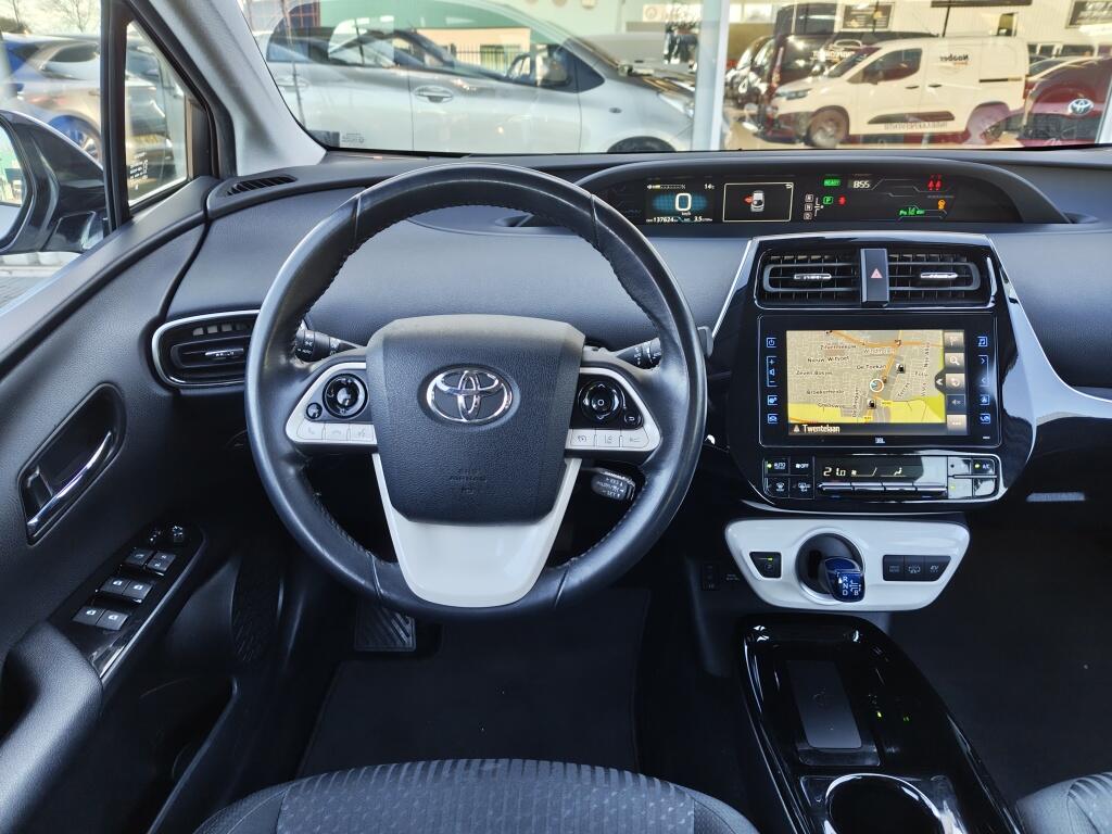 Toyota Prius 1.8 Plug-in Business Plus | Navi | JBL |  Sensoren | Stoelverwar - Image 8