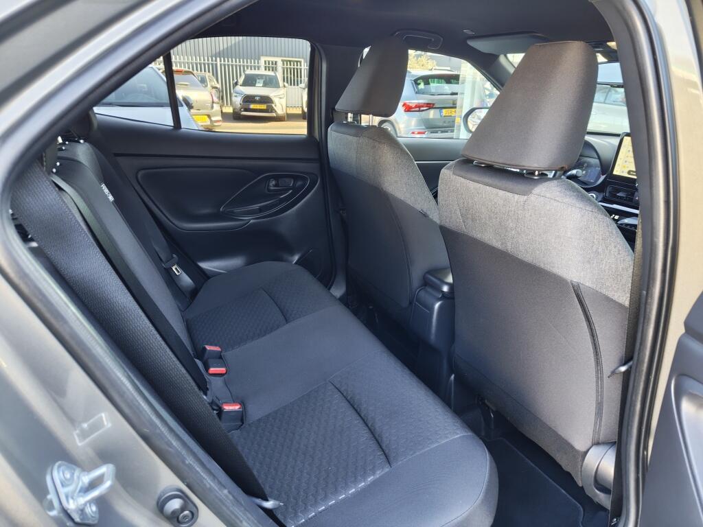 Toyota Yaris Cross 1.5 Hybrid 115 First Edition | Comfort Pack | Sensoren | Stoelve - Image 27