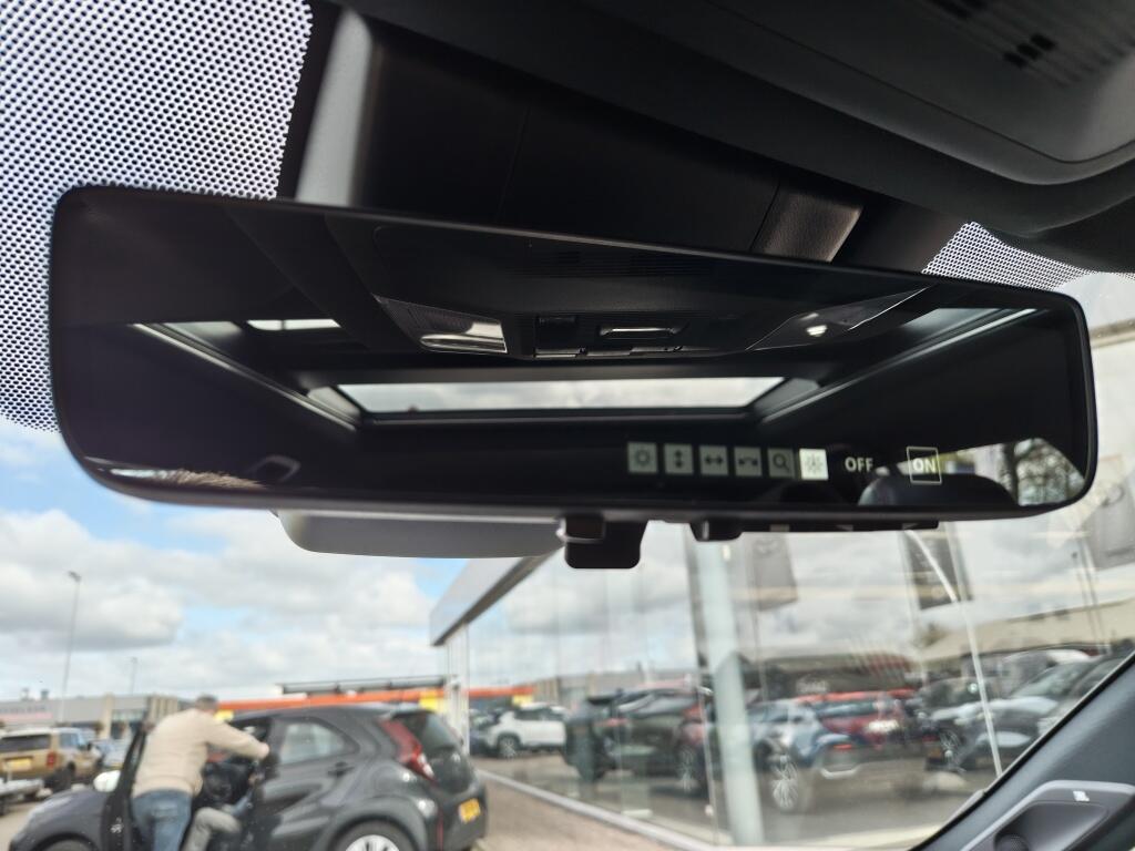 Toyota RAV4 2.5 Plug-in Hybrid Bi-Tone+ | El. Schuif-Kanteldak | JBL | HUD | - Image 30