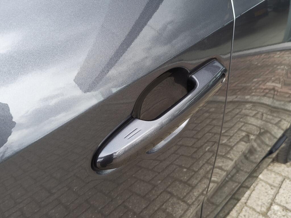 Toyota RAV4 2.5 Plug-in Hybrid Bi-Tone+ | El. Schuif-Kanteldak | JBL | HUD | - Image 48