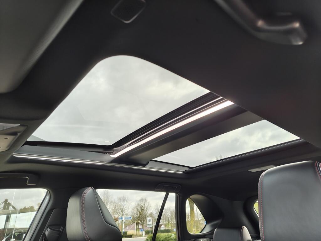 Toyota RAV4 2.5 Plug-in Hybrid Bi-Tone+ | El. Schuif-Kanteldak | JBL | HUD | - Image 9