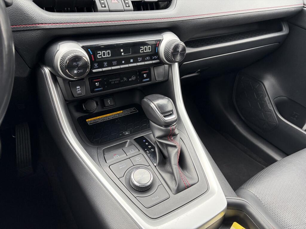 Toyota RAV4 2.5 Plug-In Hybrid Bi-Tone + | JBL | 360 Camera | HUD | Memory | - Image 30