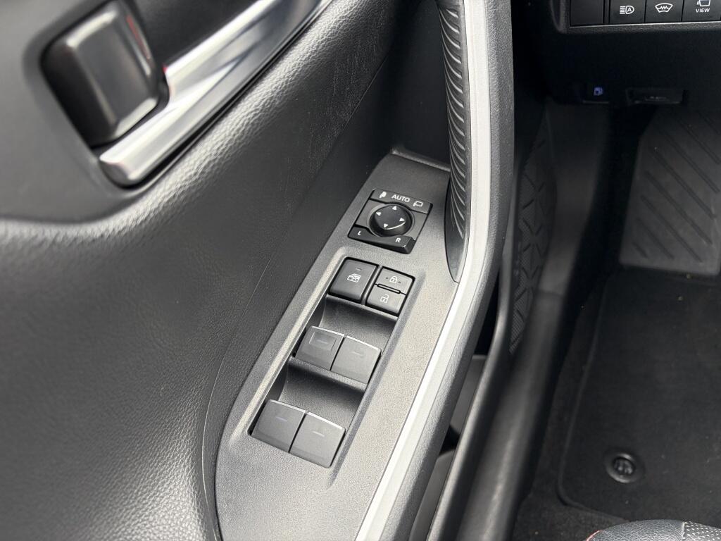 Toyota RAV4 2.5 Plug-In Hybrid Bi-Tone + | JBL | 360 Camera | HUD | Memory | - Image 31
