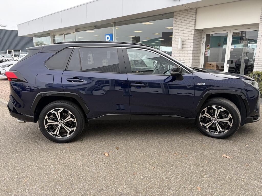 Toyota RAV4 2.5 Plug-In Hybrid Bi-Tone + | JBL | 360 Camera | HUD | Memory | - Image 5