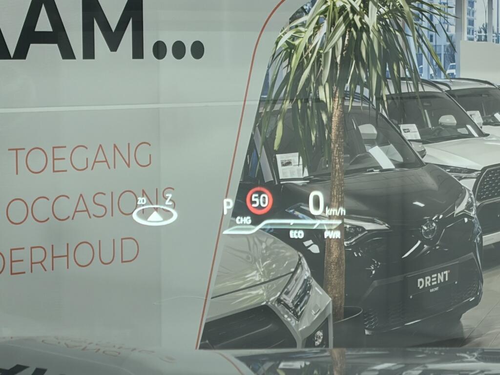 Toyota RAV4 2.5 Plug-In Hybrid Bi-Tone + | JBL | 360 Camera | HUD | Memory | - Image 9