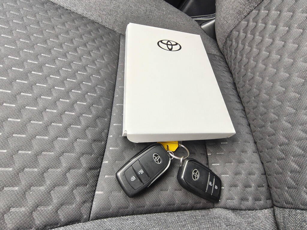 Toyota Yaris Cross 1.5 Hybrid 115 First Edition | Sensoren v/a | Stoelverwarming - Image 39