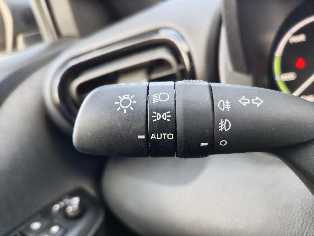 Toyota Yaris Cross 1.5 Hybrid 115 Style | Pano | Head-Up Display | Navi | Stoelverw - Image 13