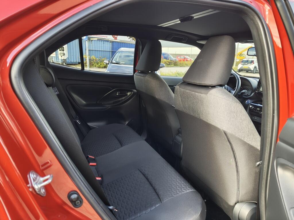 Toyota Yaris Cross 1.5 Hybrid 115 Style | Pano | Head-Up Display | Navi | Stoelverw - Image 33