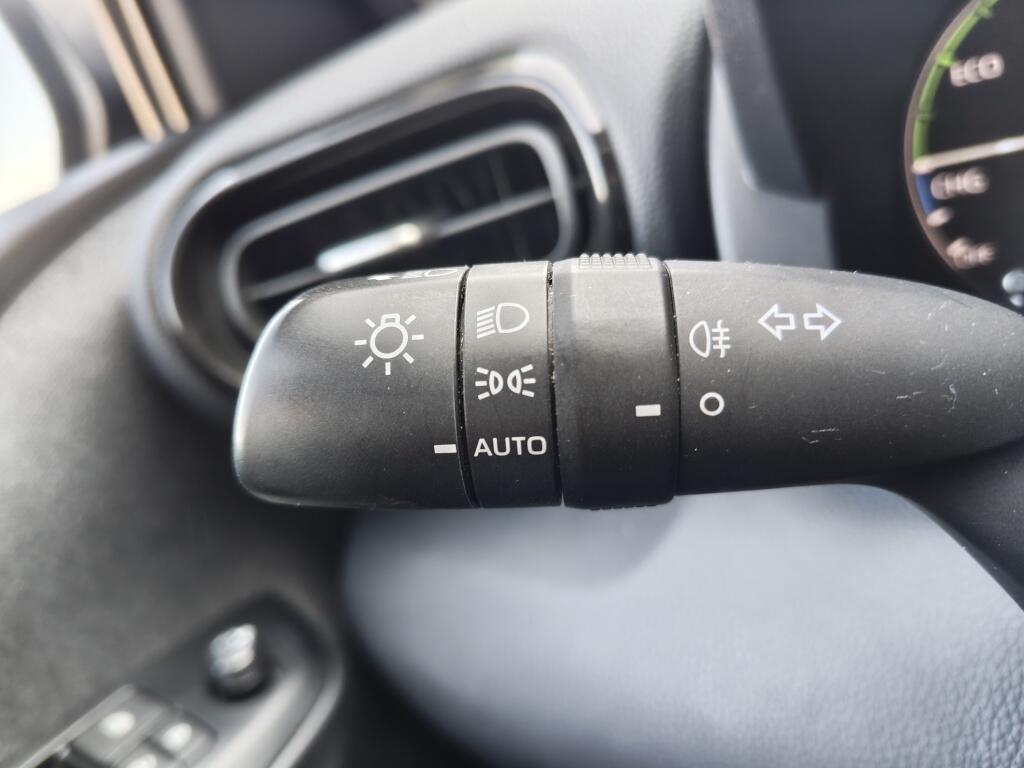 Toyota Yaris 1.5 Hybrid Active | Adaptive Cruise Control | Achteruitrijcamera - Image 9