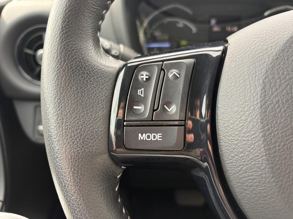 Toyota Yaris 1.5 Hybrid Dynamic | Trekhaak Afn. | Stoelverwaming | Cruise | - Image 12