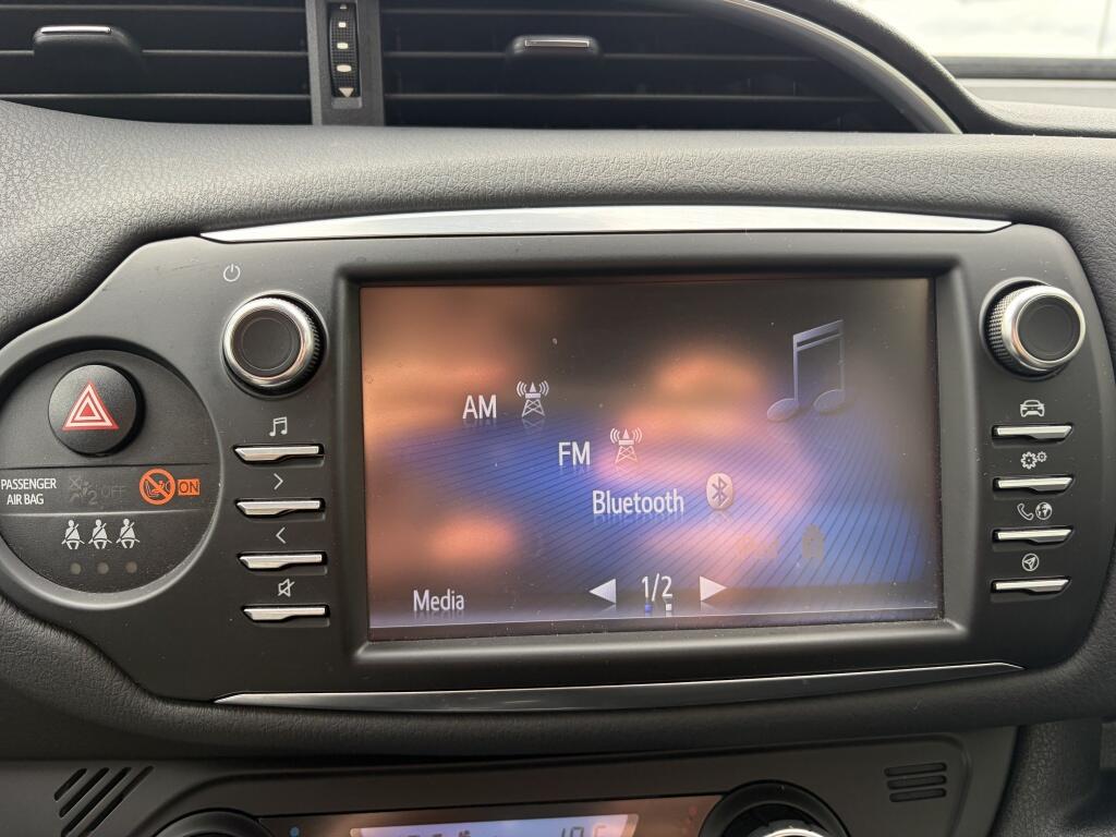 Toyota Yaris 1.5 Hybrid Dynamic | Trekhaak Afn. | Stoelverwaming | Cruise | - Image 18