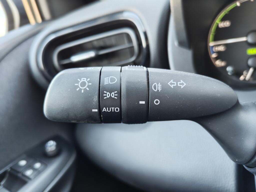 Toyota Yaris 1.5 Hybrid Active | Adaptive Cruise Control | Achteruitrijcamera - Image 11