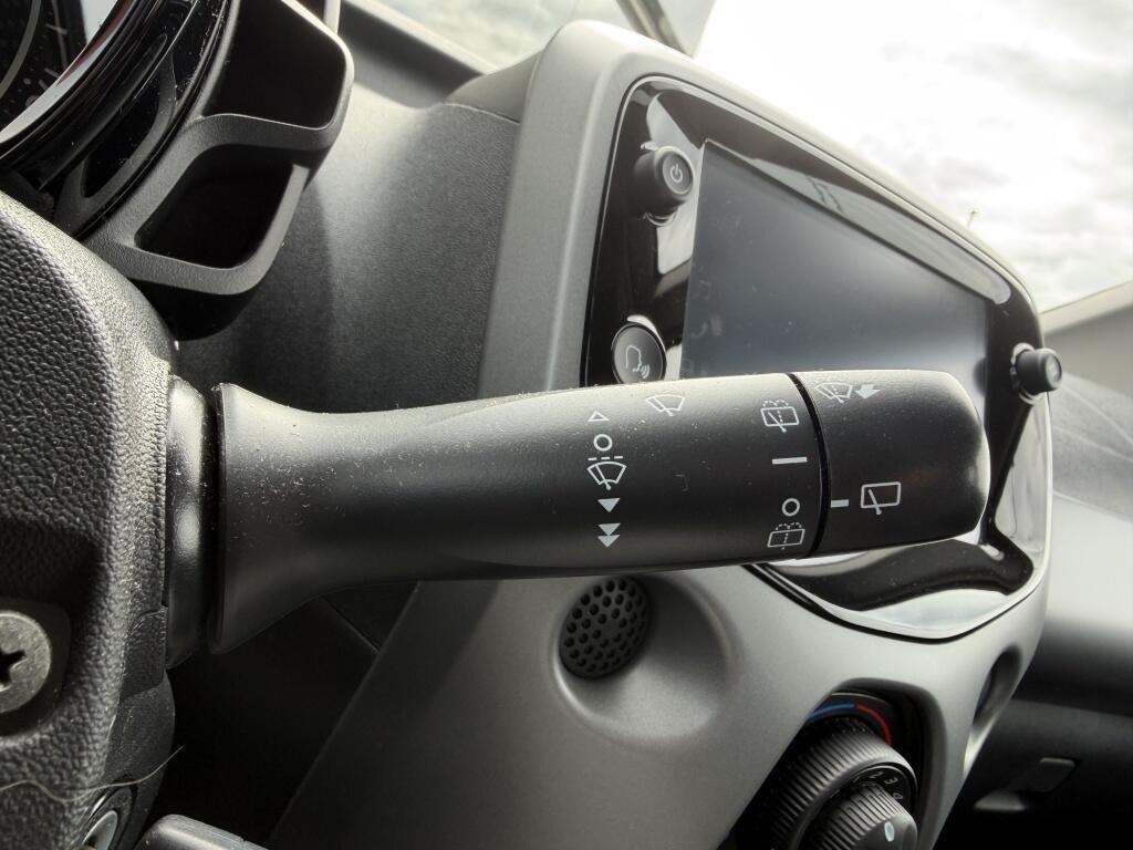 Toyota Aygo 1.0 VVT-i x-play | Airco | Apple Carplay/Android auto | Camera | - Image 12