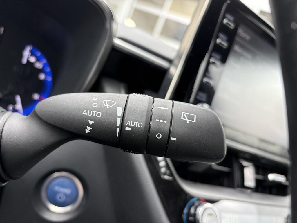 Toyota Corolla Touring Sports 1.8 Hybrid Bns Plus - Image 15