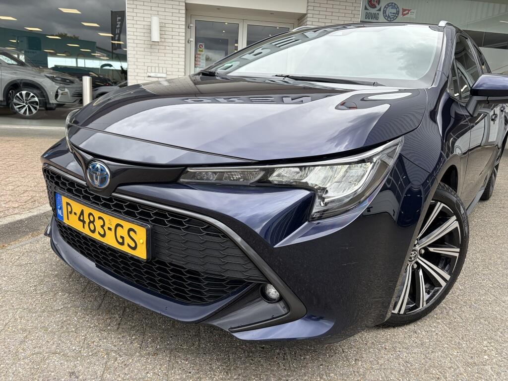 Toyota Corolla Touring Sports 1.8 Hybrid Bns Plus - Image 2