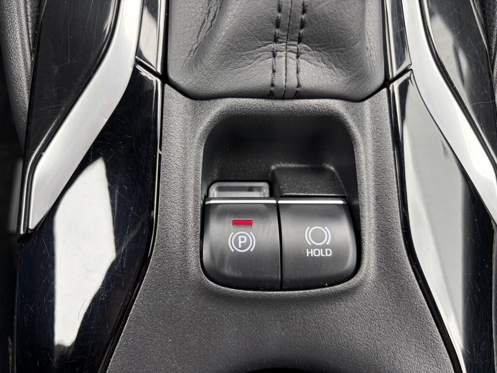 Toyota Corolla Touring Sports 1.8 Hybrid Bns Plus - Image 24