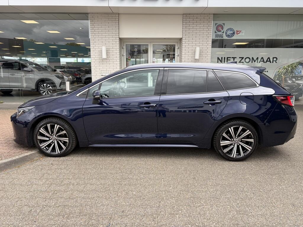 Toyota Corolla Touring Sports 1.8 Hybrid Bns Plus - Image 3
