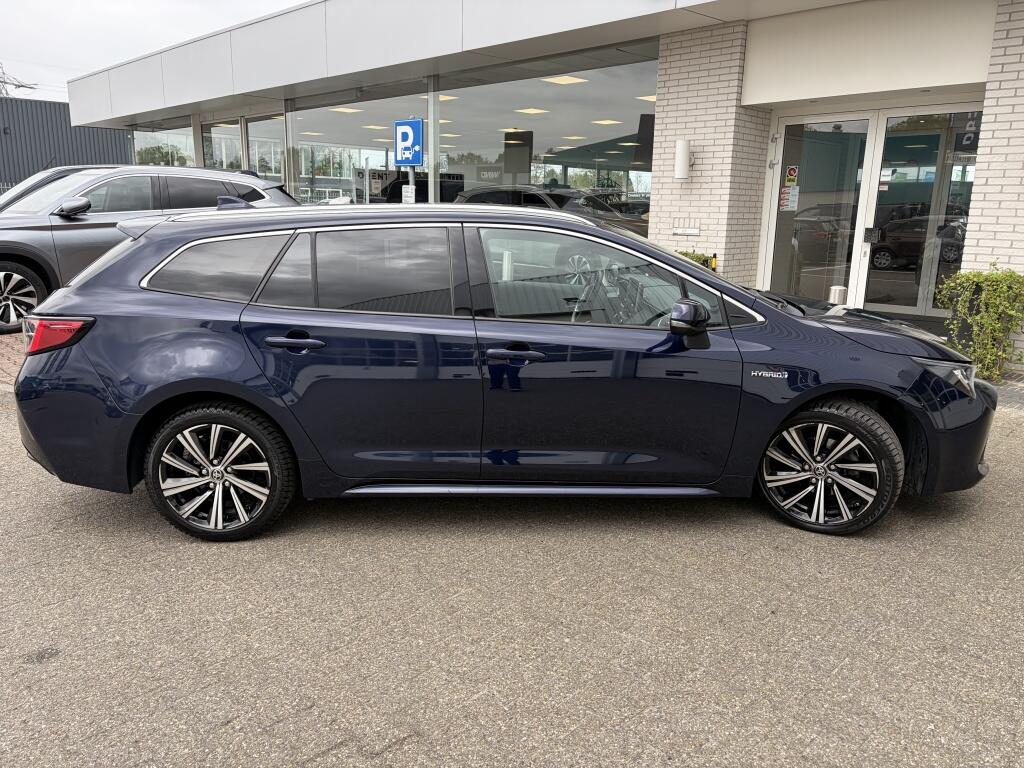 Toyota Corolla Touring Sports 1.8 Hybrid Bns Plus - Image 5