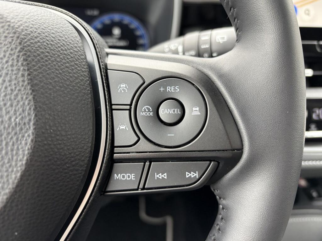 Toyota Corolla Touring Sports Hybrid 140 Bns Plus - Image 12