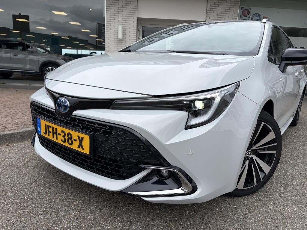 Toyota Corolla Touring Sports Hybrid 140 Bns Plus - Image 2