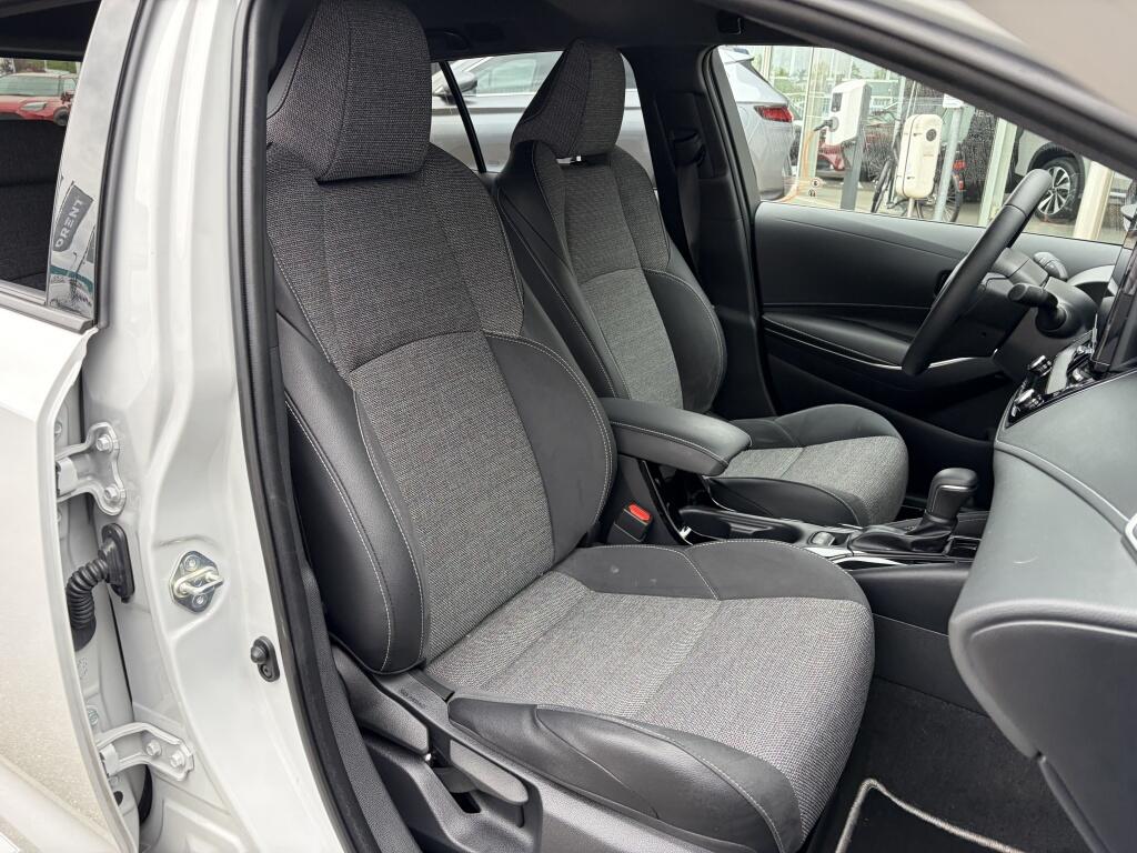 Toyota Corolla Touring Sports Hybrid 140 Bns Plus - Image 28