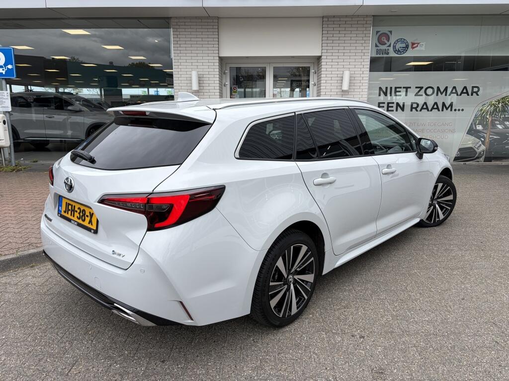 Toyota Corolla Touring Sports Hybrid 140 Bns Plus - Image 5