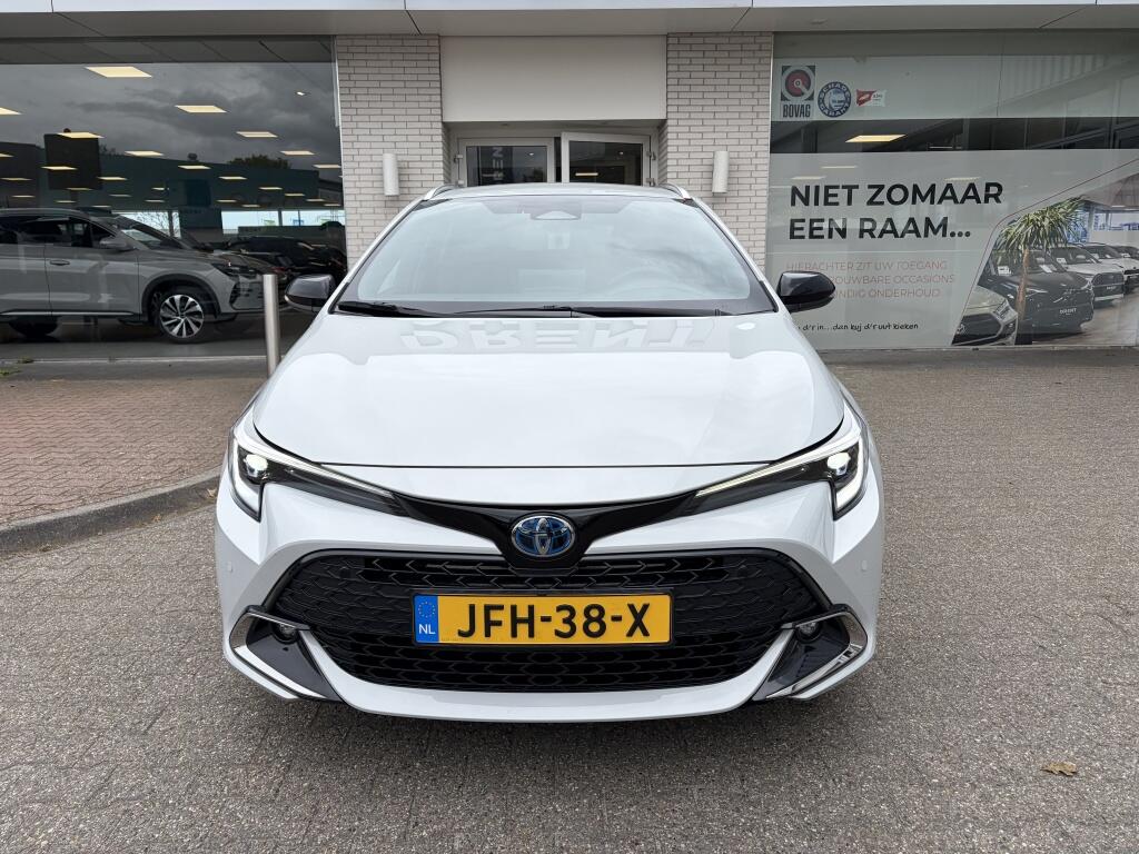 Toyota Corolla Touring Sports Hybrid 140 Bns Plus - Image 6