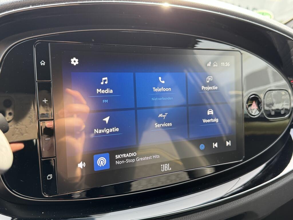 Toyota Aygo X 1.0 VVT-i S-CVT Premium | JBL | Sensoren V/A | Stoelverwarming | - Image 16