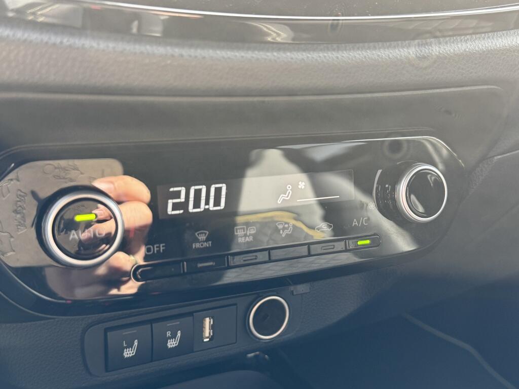 Toyota Aygo X 1.0 VVT-i S-CVT Premium | JBL | Sensoren V/A | Stoelverwarming | - Image 22