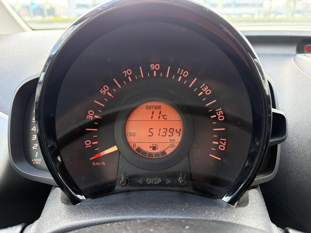 Toyota Aygo 1.0 VVT-i x-play | Airco | Apple Carplay/Android auto | Camera | - Image 10