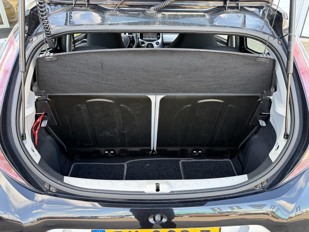 Toyota Aygo 1.0 VVT-i x-play | Airco | Apple Carplay/Android auto | Camera | - Image 29