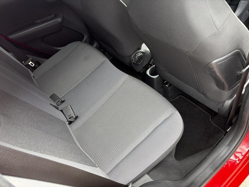 Toyota Aygo 1.0 VVT-i x-joy | Stoelverwarming | Apple Carplay/Android auto - Image 29