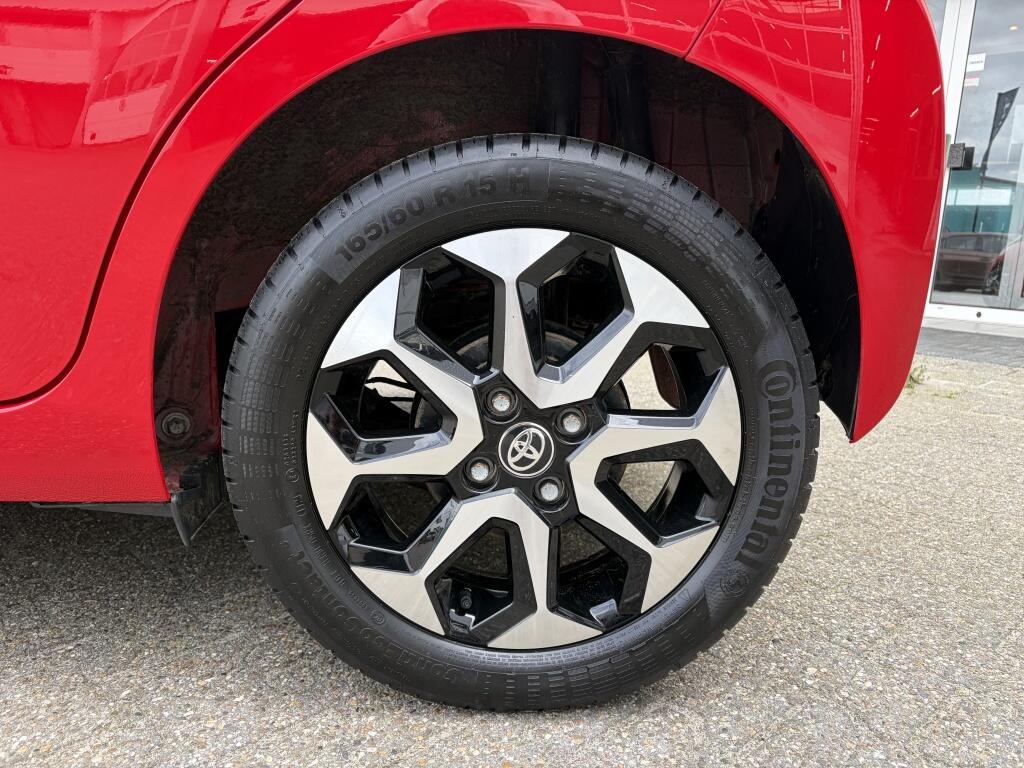 Toyota Aygo 1.0 VVT-i x-joy | Stoelverwarming | Apple Carplay/Android auto - Image 32