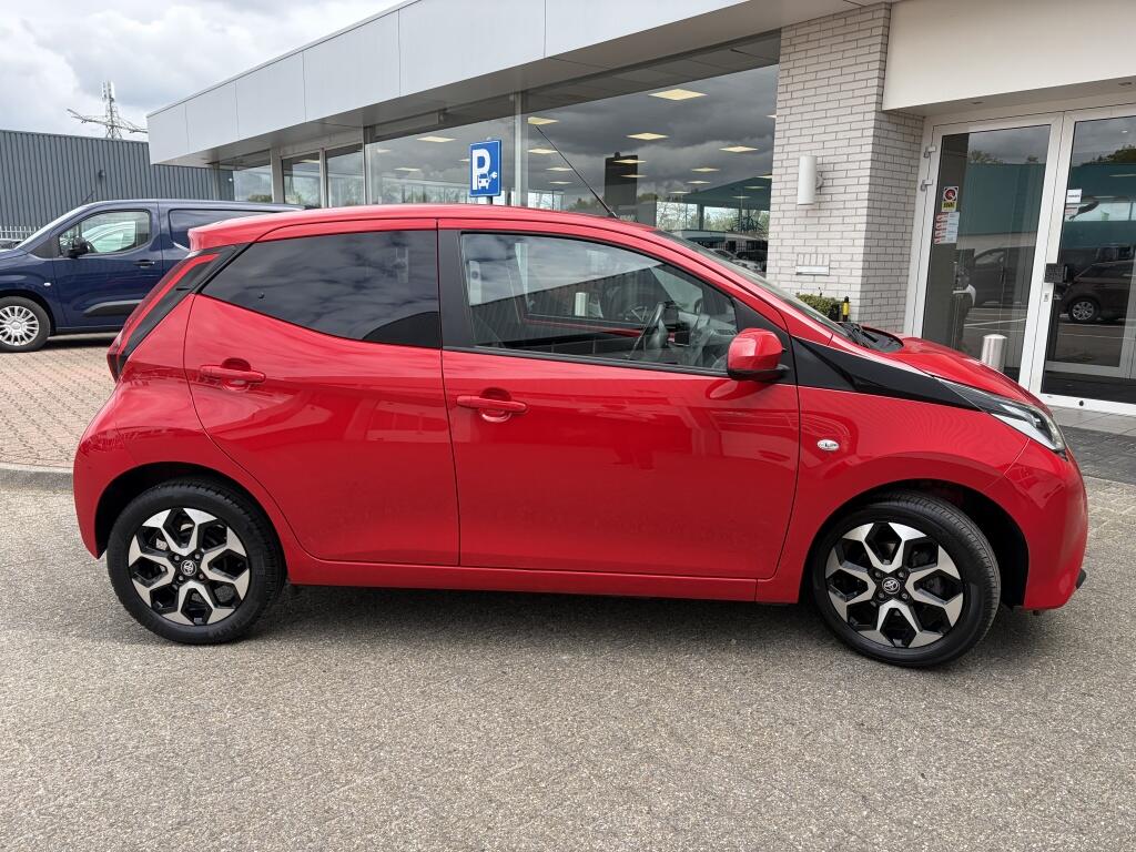 Toyota Aygo 1.0 VVT-i x-joy | Stoelverwarming | Apple Carplay/Android auto - Image 5