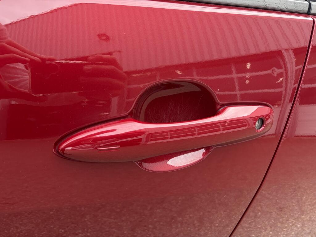 Toyota Yaris 1.5 Hybrid Dynamic | Keyless Entry & Start | All-season | Navi | - Image 34