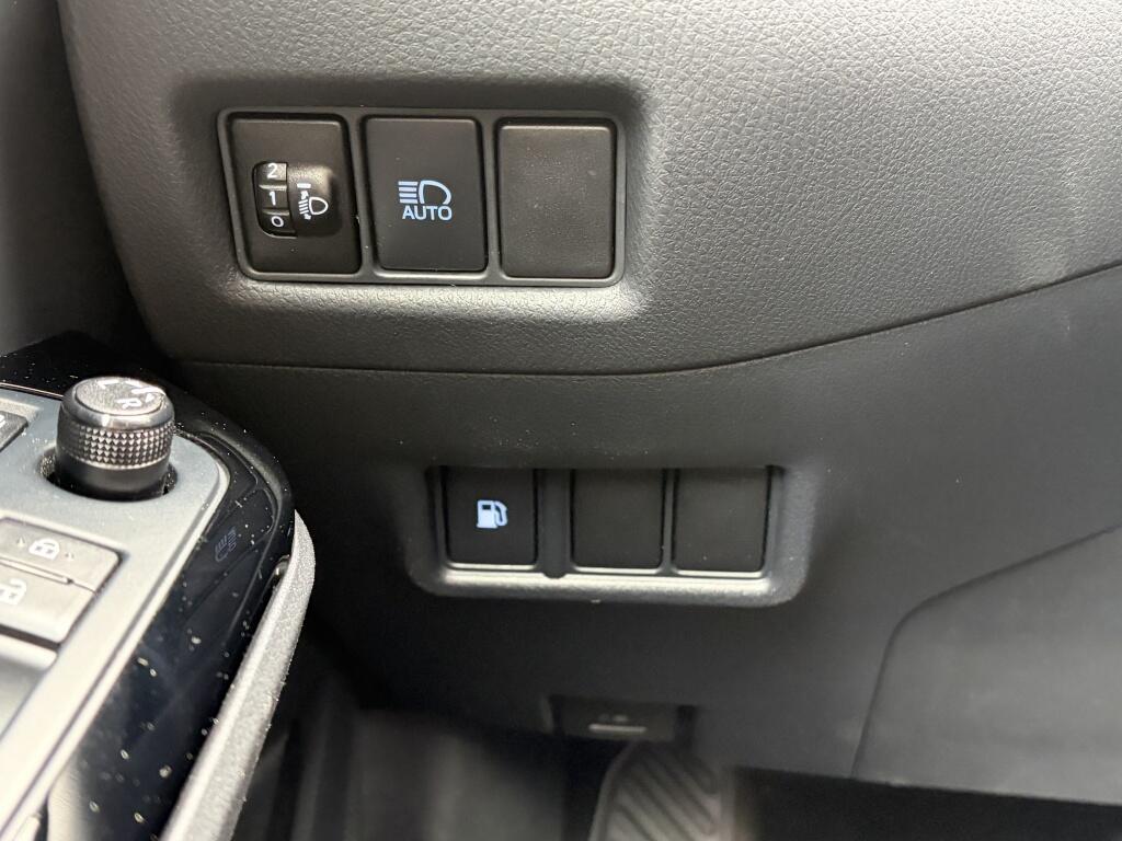 Toyota C-HR 1.8 Hybrid First Edition | JBL | Carplay + android | Blindspot | - Image 28