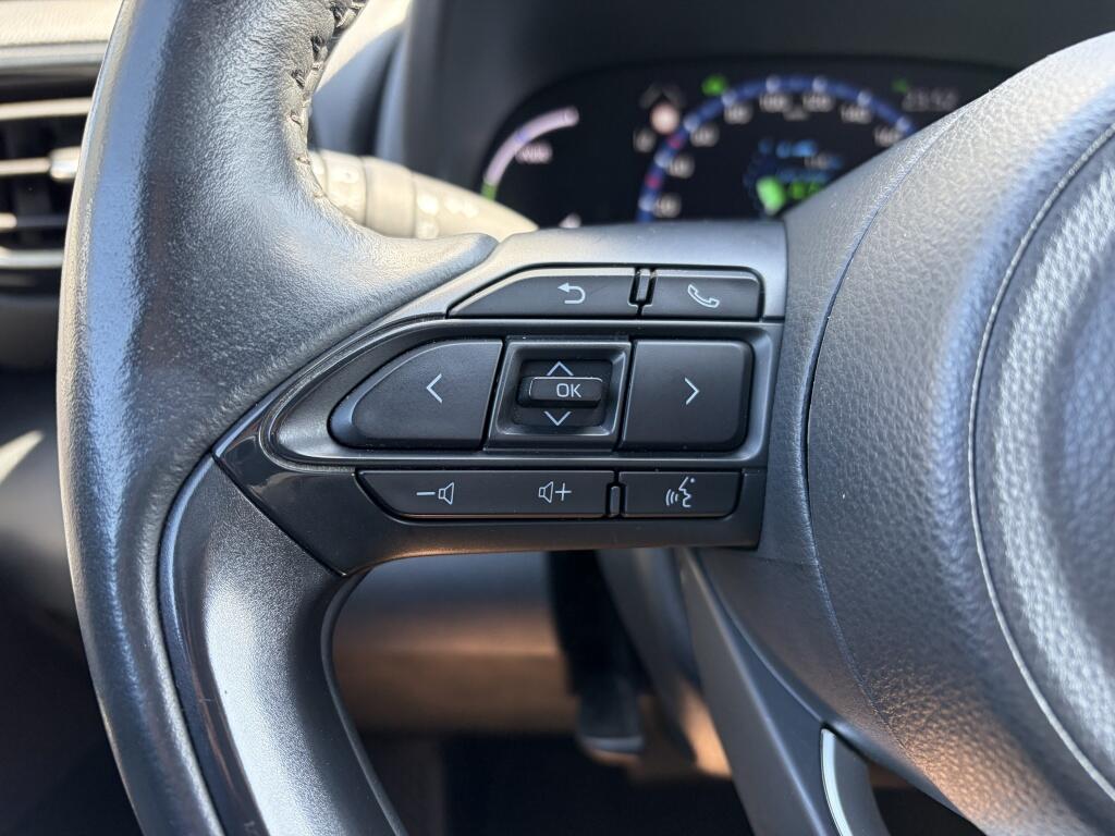 Toyota Yaris Cross 1.5 Hybrid Dynamic | Trekhaak | Navi | All-season | - Image 14