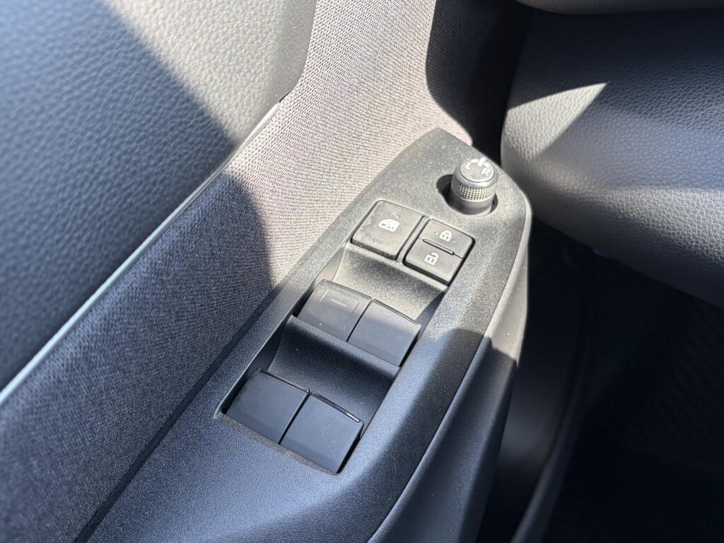 Toyota Yaris Cross 1.5 Hybrid Dynamic | Trekhaak | Navi | All-season | - Image 25