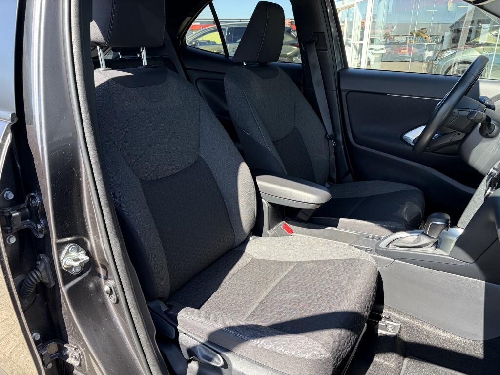 Toyota Yaris Cross 1.5 Hybrid Dynamic | Trekhaak | Navi | All-season | - Image 29