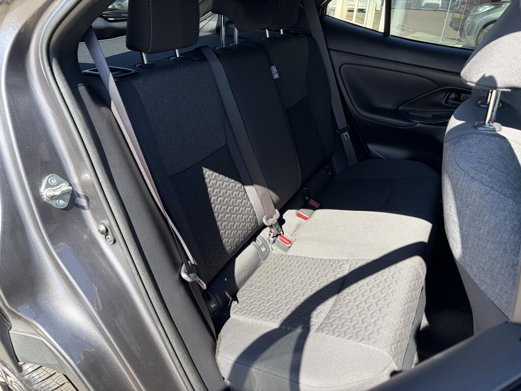 Toyota Yaris Cross 1.5 Hybrid Dynamic | Trekhaak | Navi | All-season | - Image 31