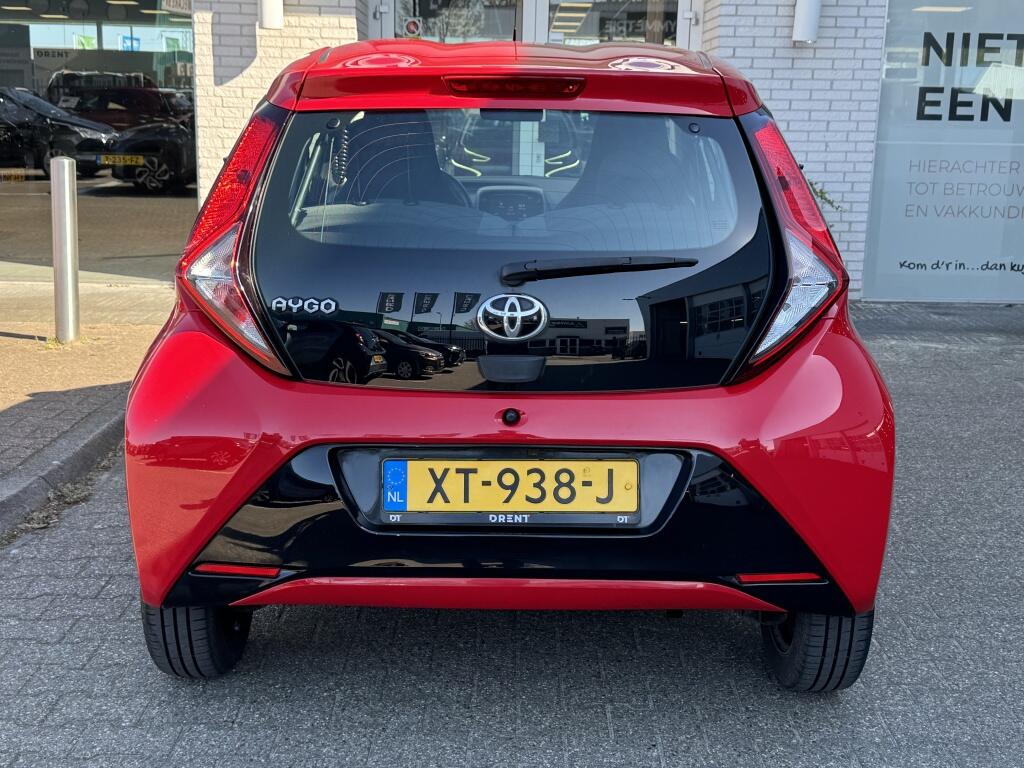 Toyota Aygo 1.0 VVT-i x-play | Android Auto & Apple Carplay | DAB | Achterui - Image 4