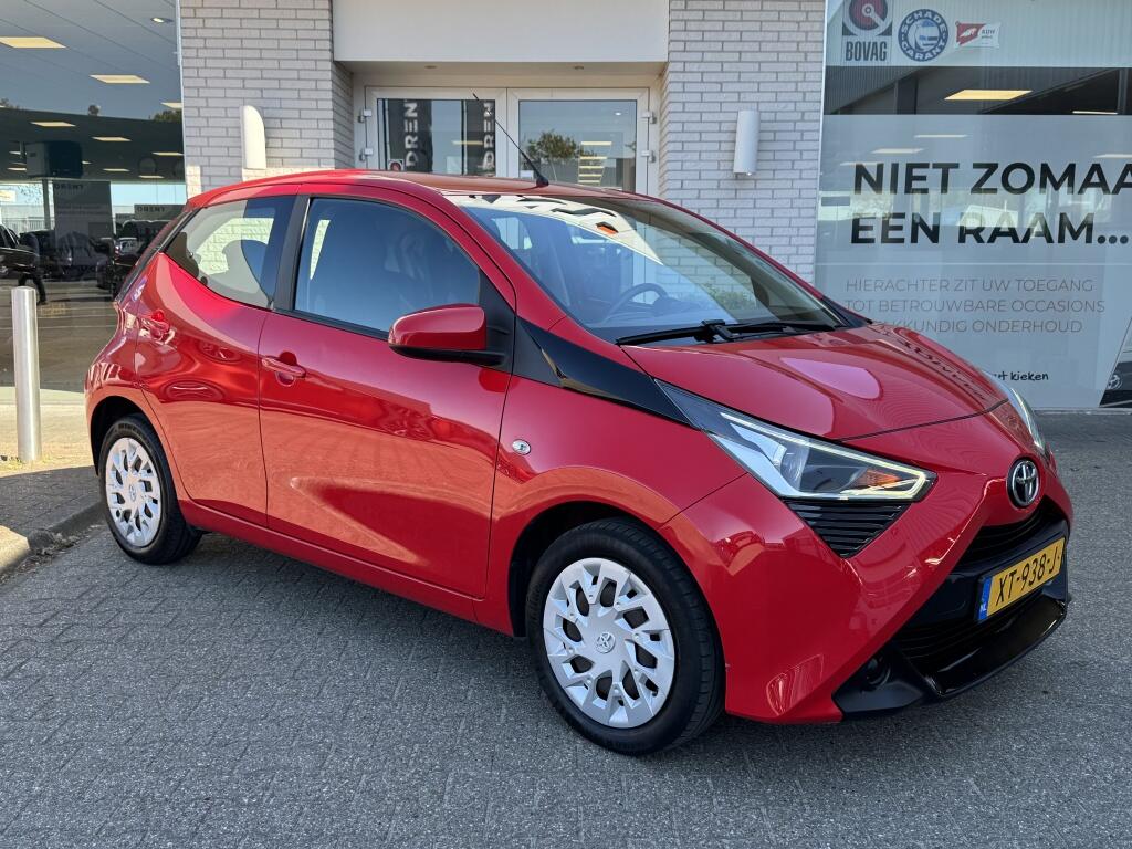 Toyota Aygo 1.0 VVT-i x-play | Android Auto & Apple Carplay | DAB | Achterui - Image 6