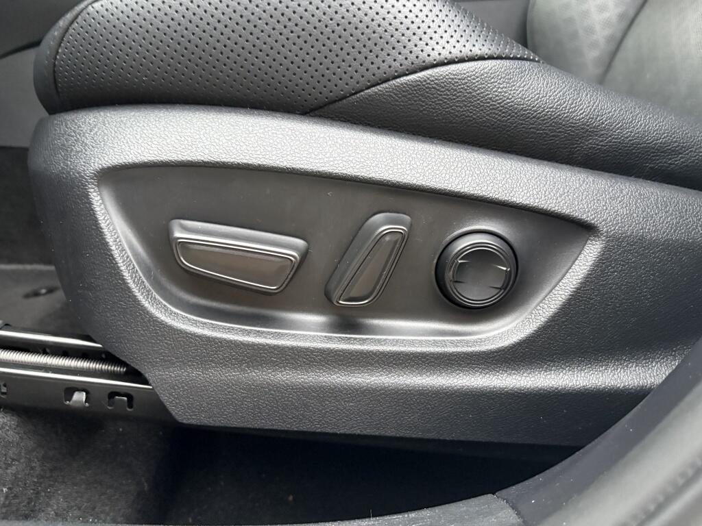 Toyota C-HR 1.8 Hybrid Executive | Bearlock | Sensoren v/a |  Stuur+Stoelver - Image 31